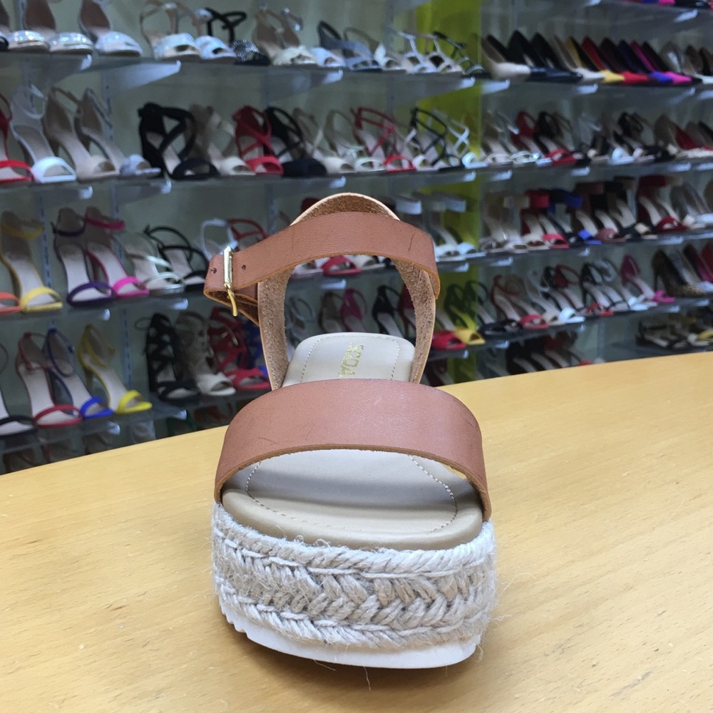Size 6.5 Soda Clip Tan FlatForm Espadrille Sandal - Picture 5 of 9